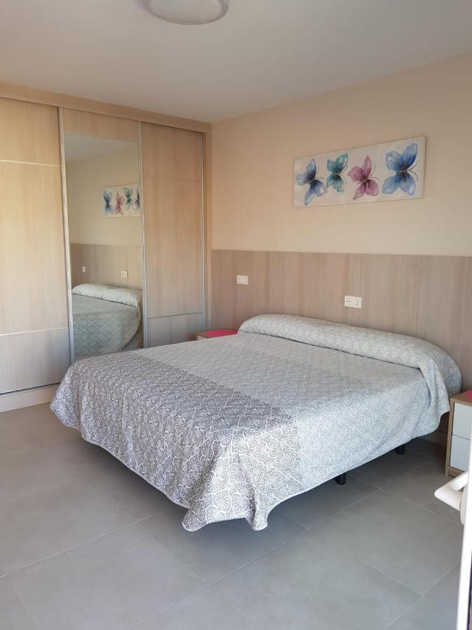 Apartamento Junto Al Mar En Puerto Marina Apartment เบนัลมาเดนา ภายนอก รูปภาพ